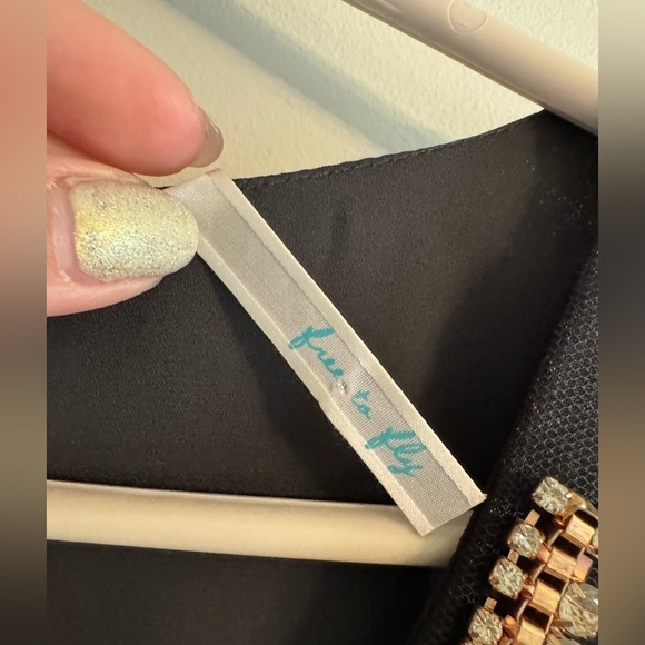 2/$10Free to Fly Embellished top - Picture 2 of 4